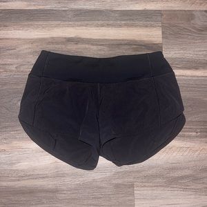 Black Lululemon Speed Up Low-Rise Lined Short 2.5”